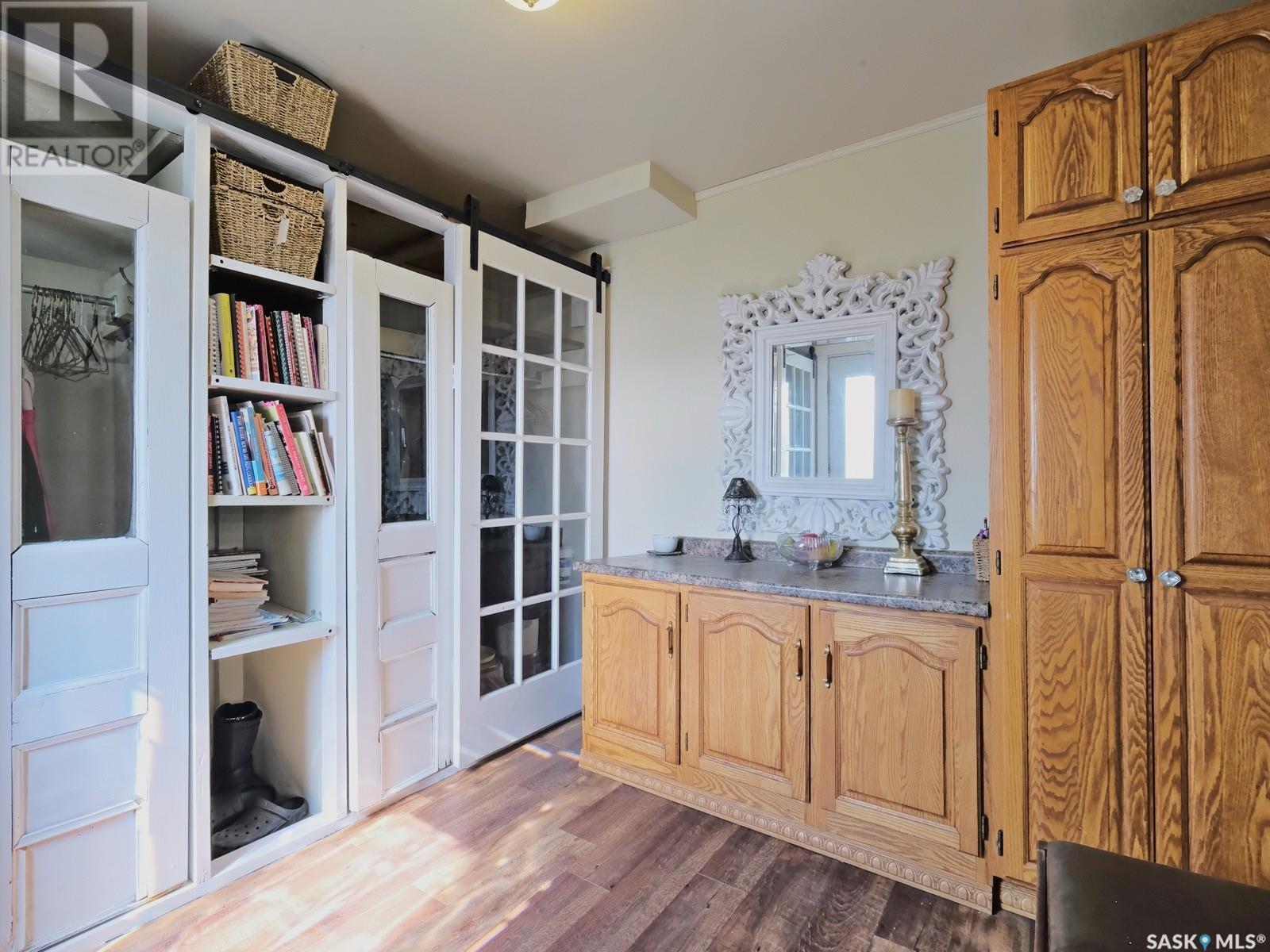 Photo 8 of 801 George Street, Rosetown SK