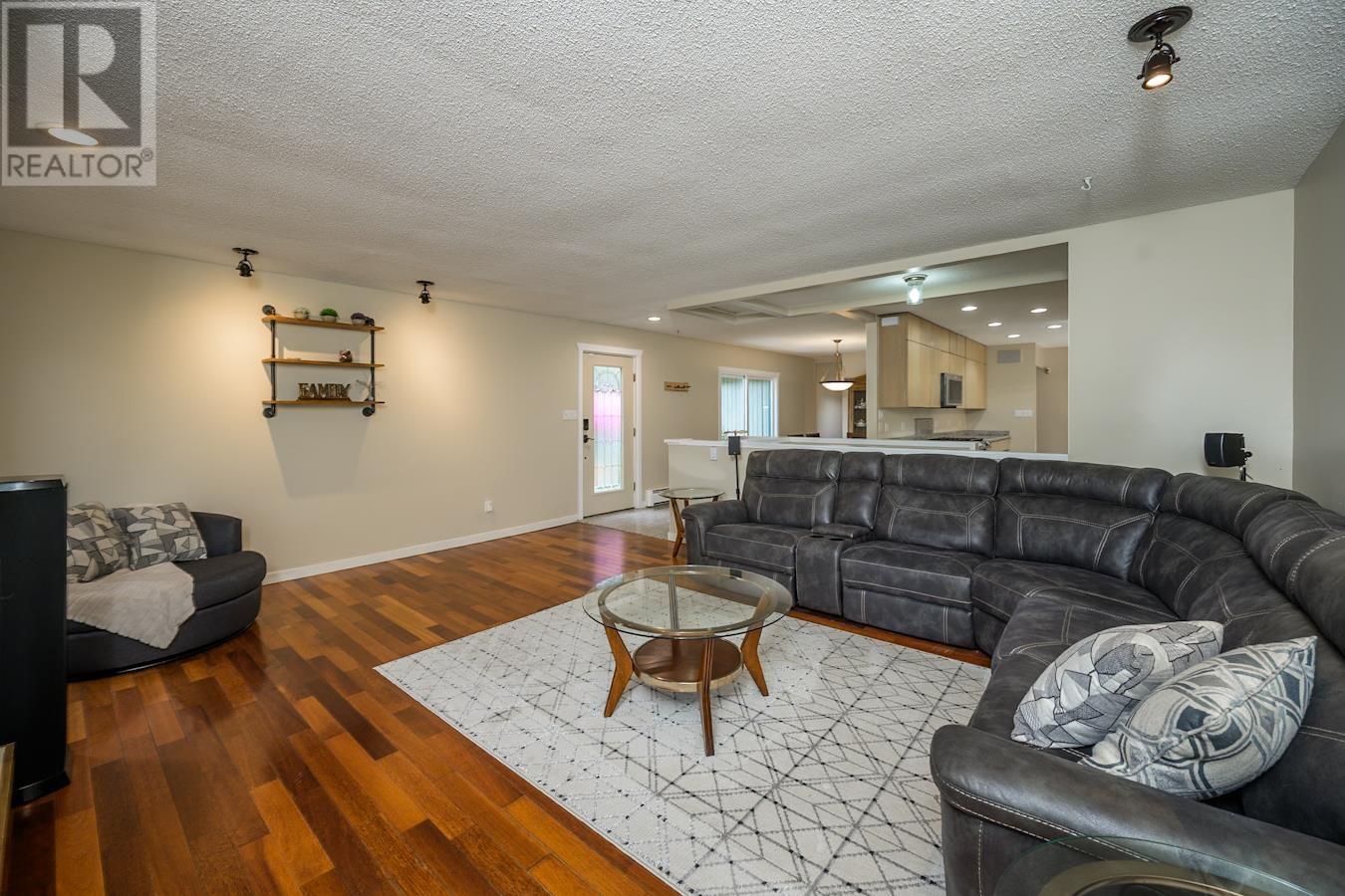 7546 ST PATRICK AVENUE, Prince George