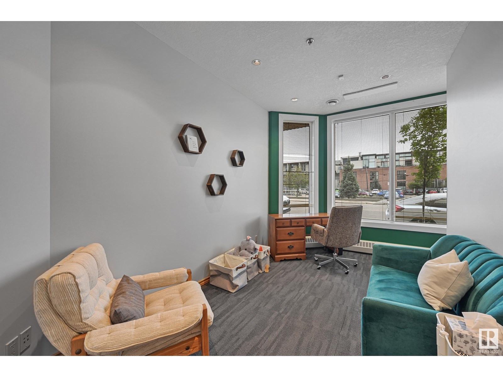 Photo 14 of 10339 106 St Nw, Edmonton AB