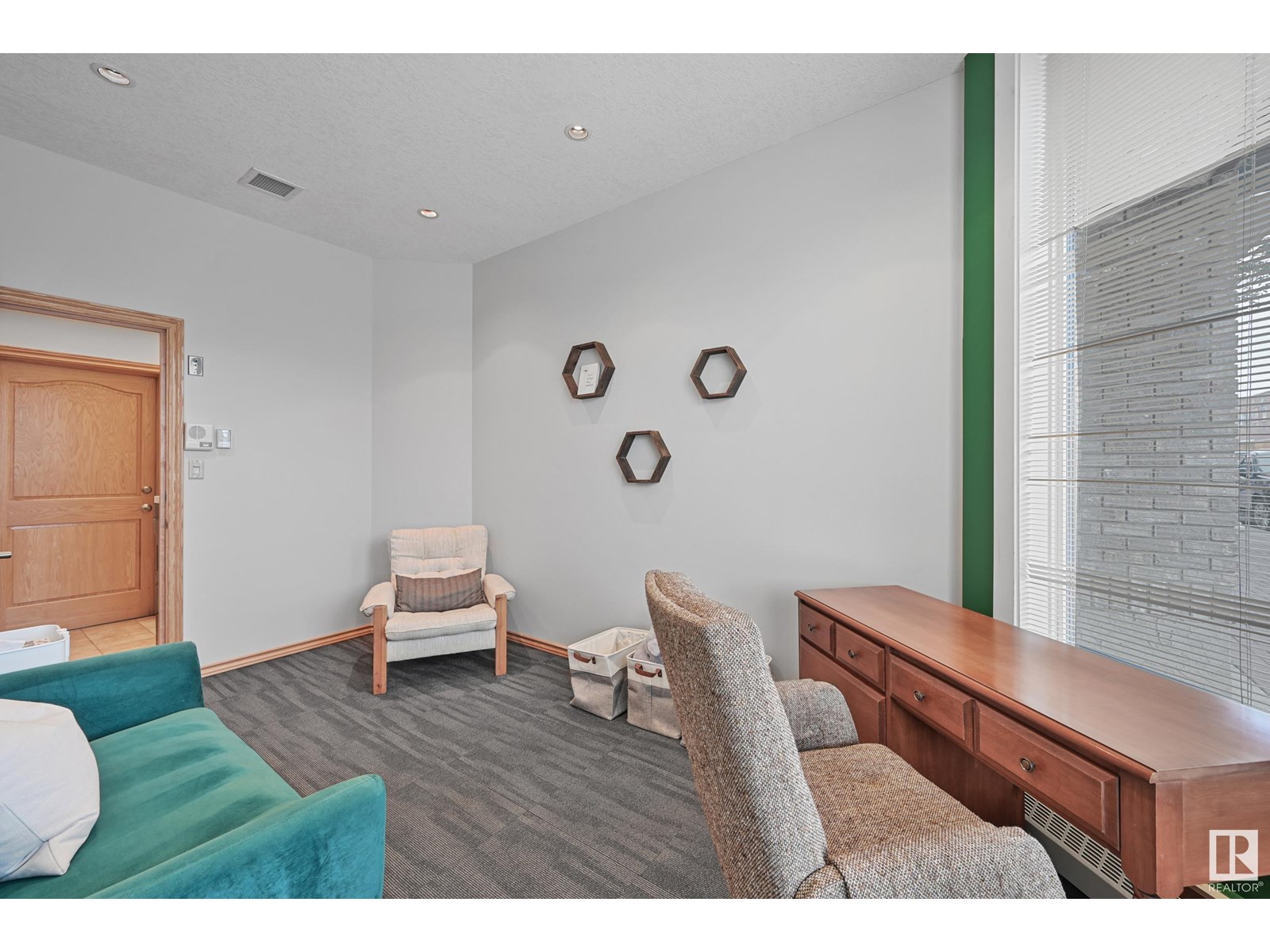Photo 11 of 10339 106 St Nw, Edmonton AB