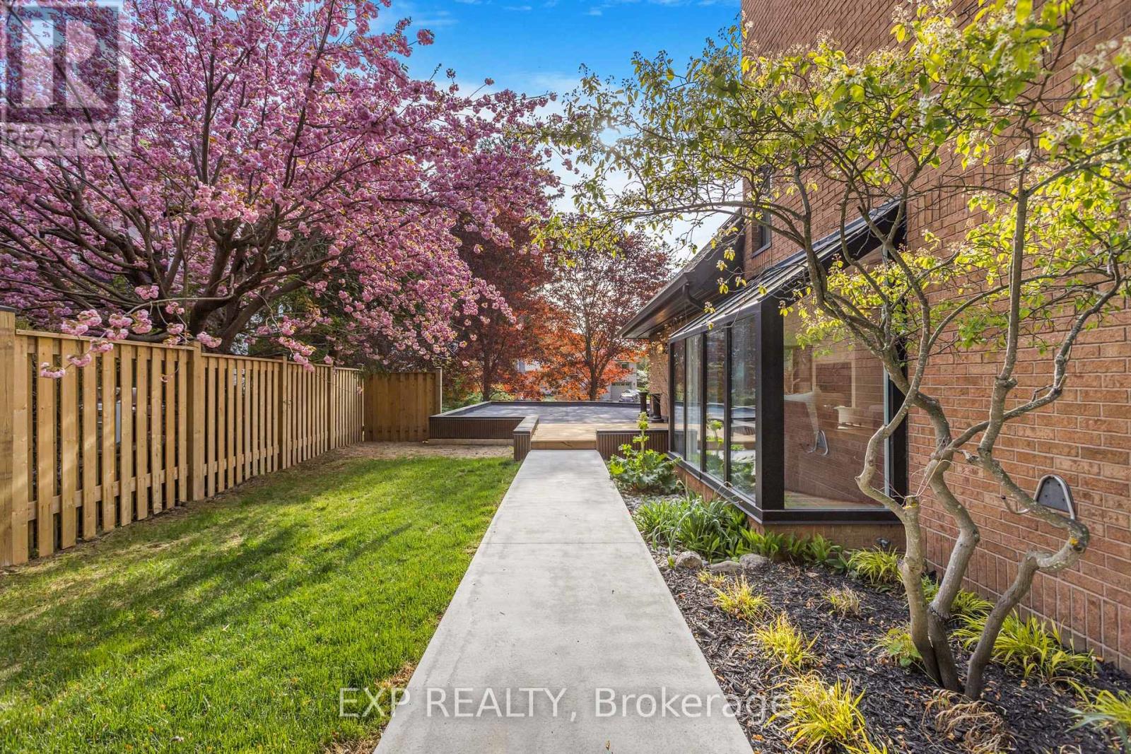 Photo 36 of 75 Reding Road, Hamilton ON