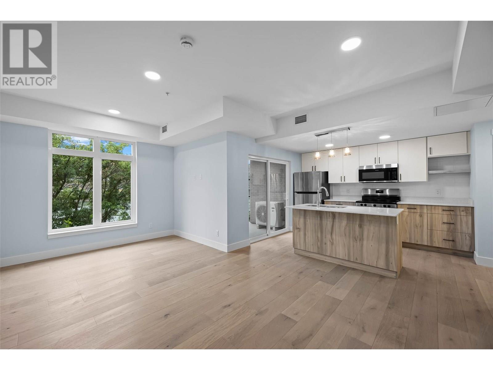 207 ROYAL Avenue Unit# 404, Kamloops