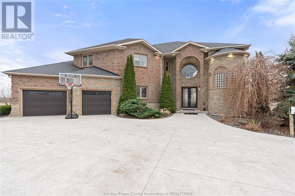 Photo 2 of 115 Road 4, Kingsville ON