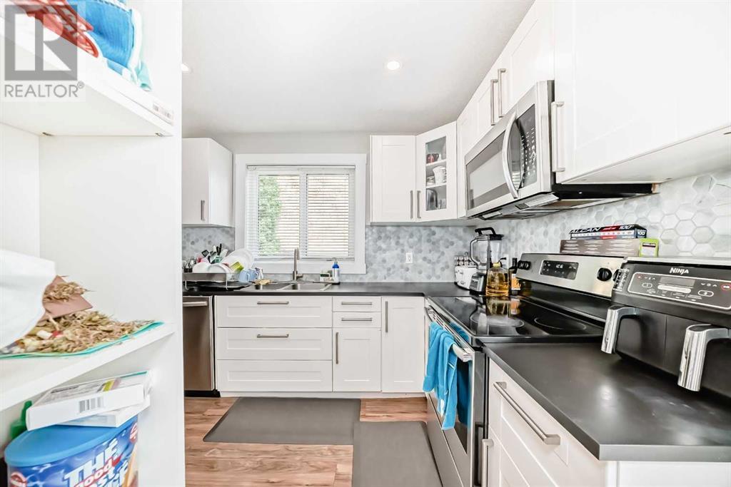 442 TEMPLEVIEW DRIVE NE - Image 6