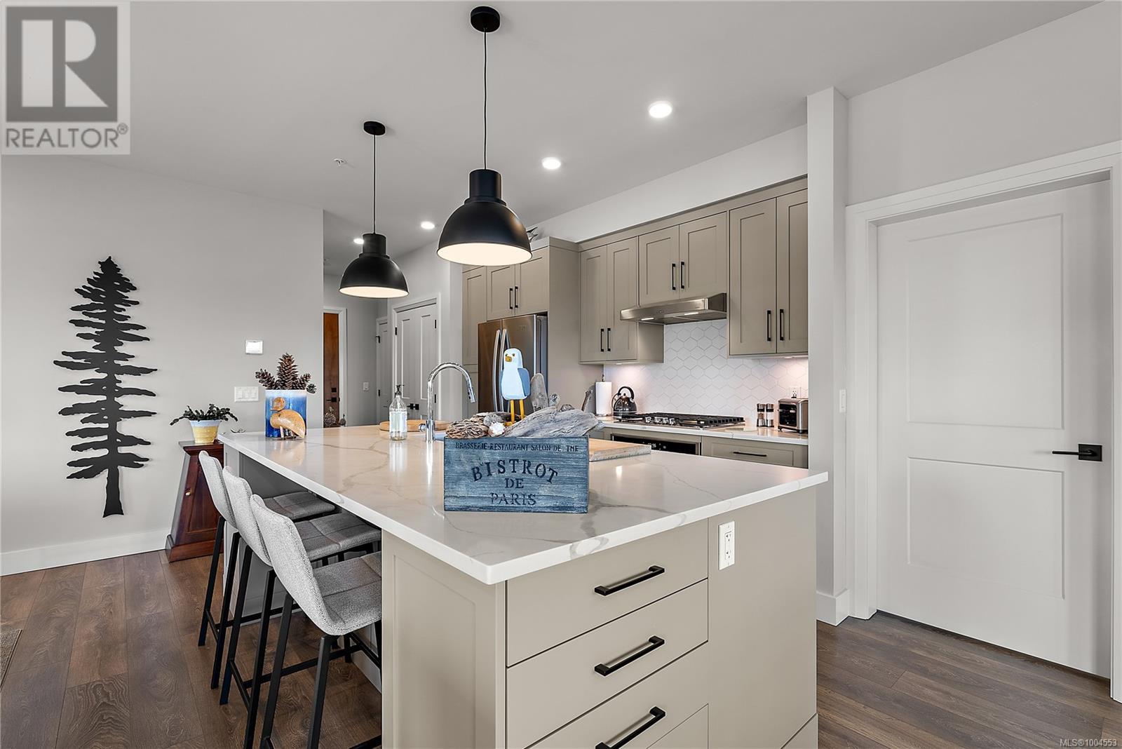 Single Family House for Sale in   Travino Lane Saanich 