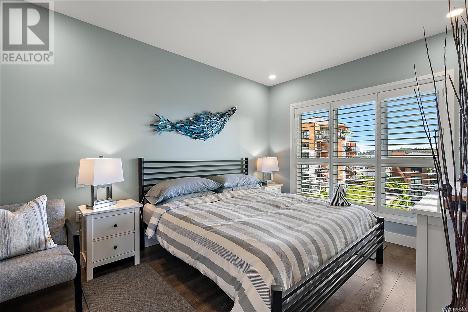 Single Family House for Sale in   Travino Lane Saanich 