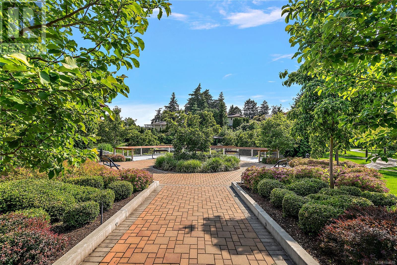Single Family House for Sale in   Travino Lane Saanich 