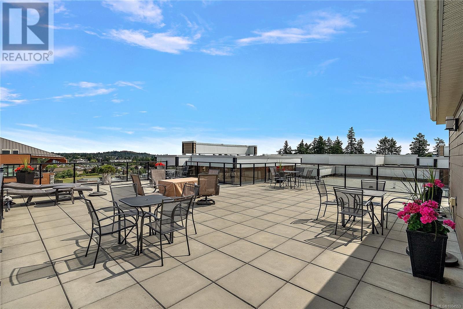 Single Family House for Sale in   Travino Lane Saanich 