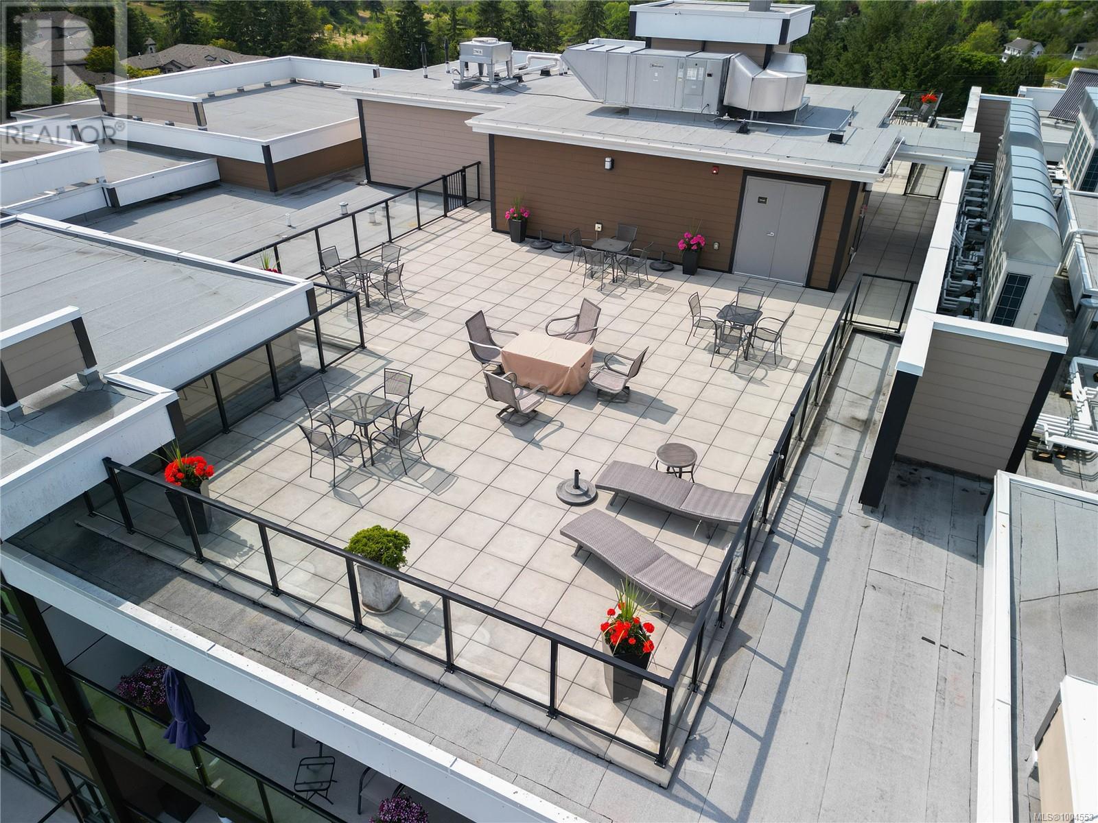 Single Family House for Sale in   Travino Lane Saanich 