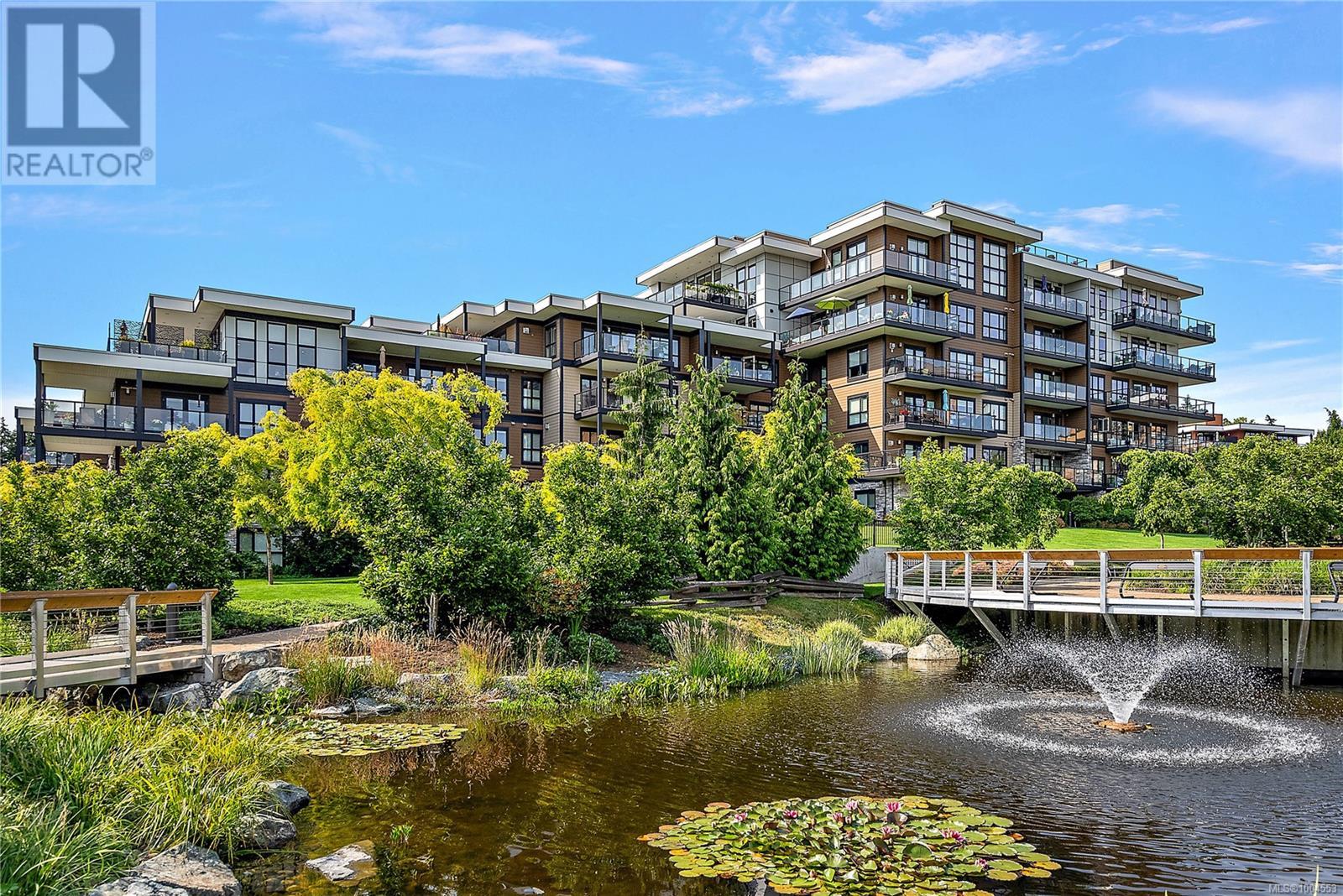 Single Family House for Sale in   Travino Lane Saanich 