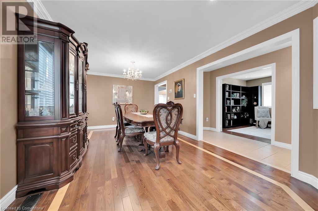 Photo 16 of 28 Ranchero Drive, Brampton ON