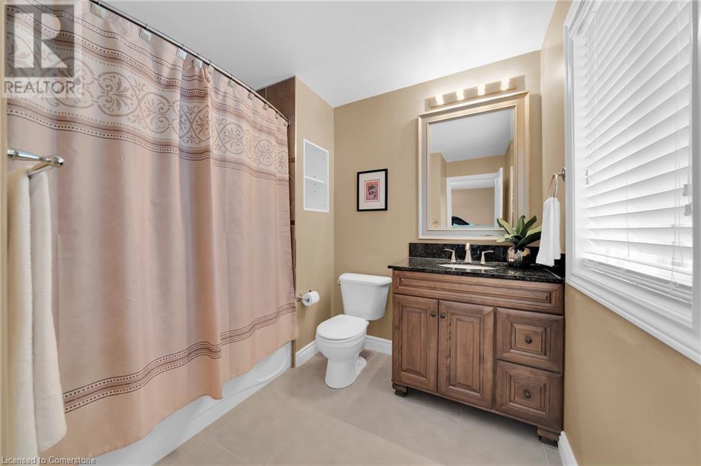 Photo 43 of 28 Ranchero Drive, Brampton ON