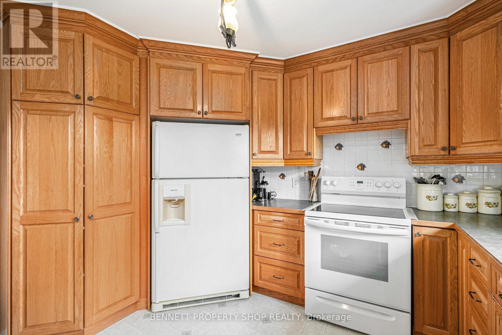 Photo 15 of 375 Ferguson Tetlock Road, Montague ON