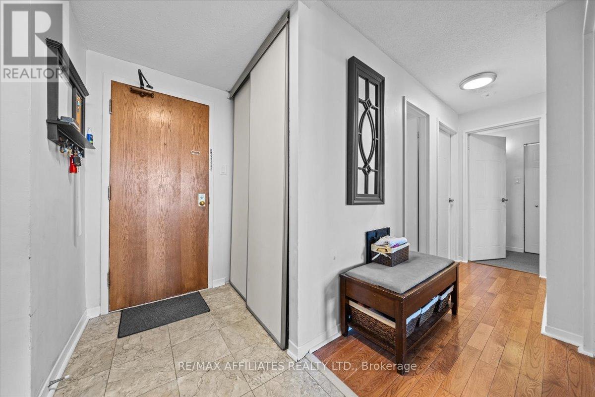 Photo 4 of 613 80 Sandcastle Drive, Ottawa ON