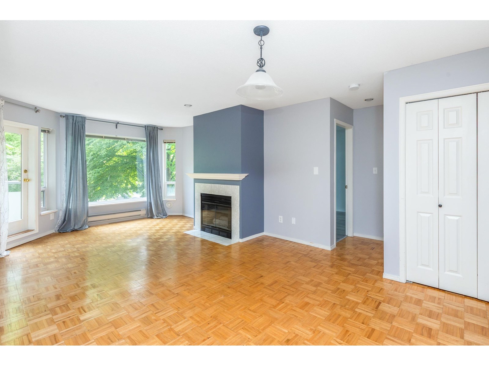 Photo 2 of 202 2855 152 Street, Surrey BC
