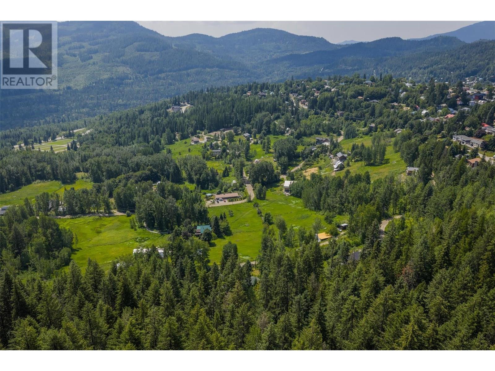 Parcel A COLUMBIA-KOOTENAY Road, Rossland