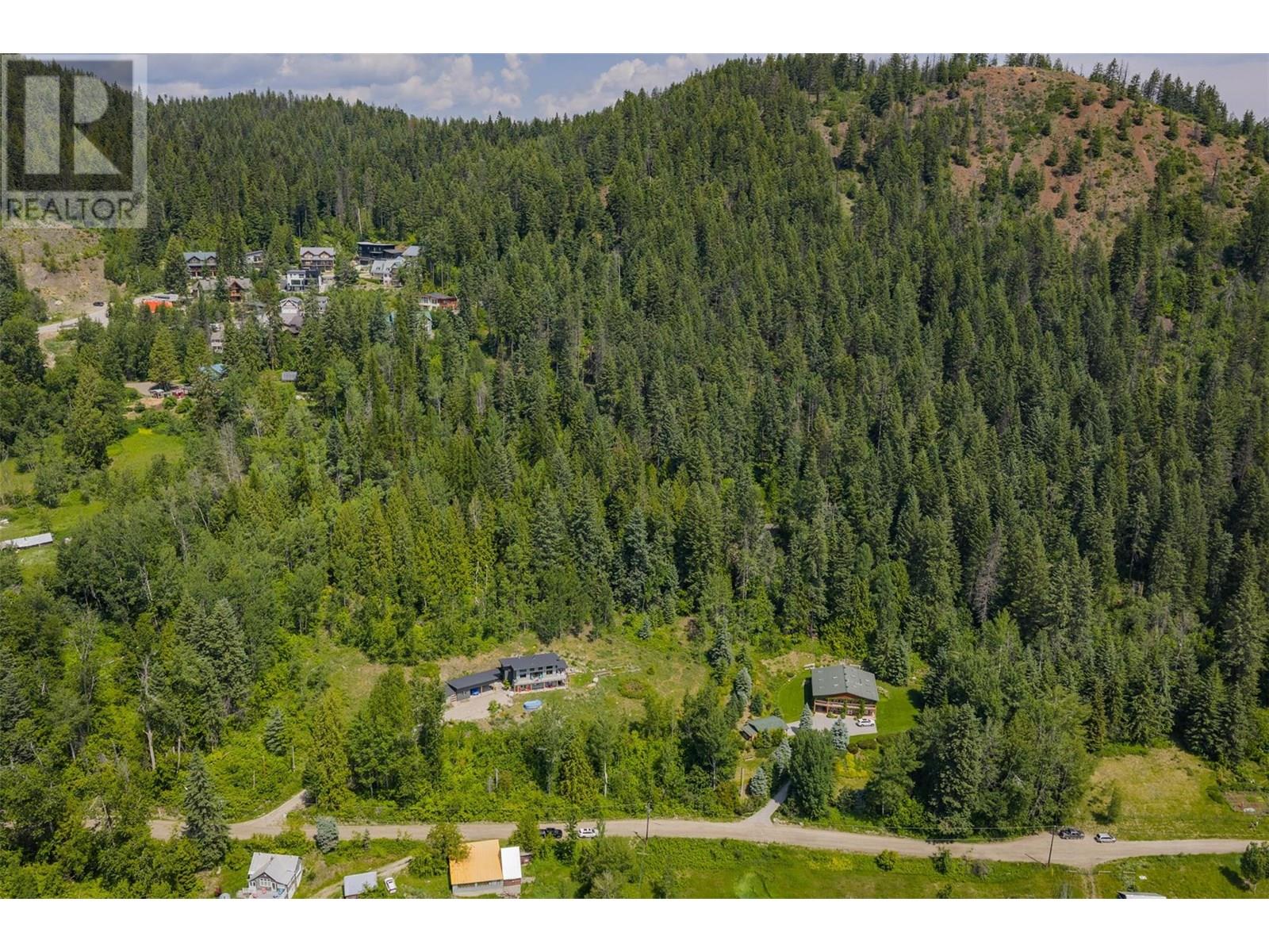Parcel A COLUMBIA-KOOTENAY Road, Rossland