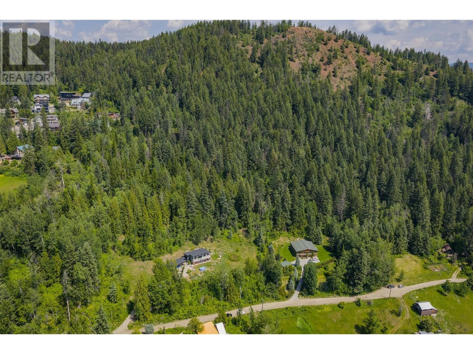 Parcel A COLUMBIA-KOOTENAY Road, Rossland