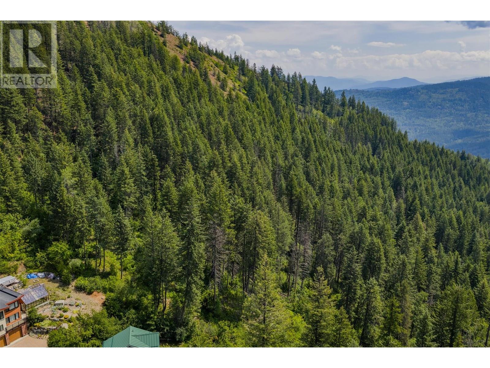 Parcel A COLUMBIA-KOOTENAY Road, Rossland