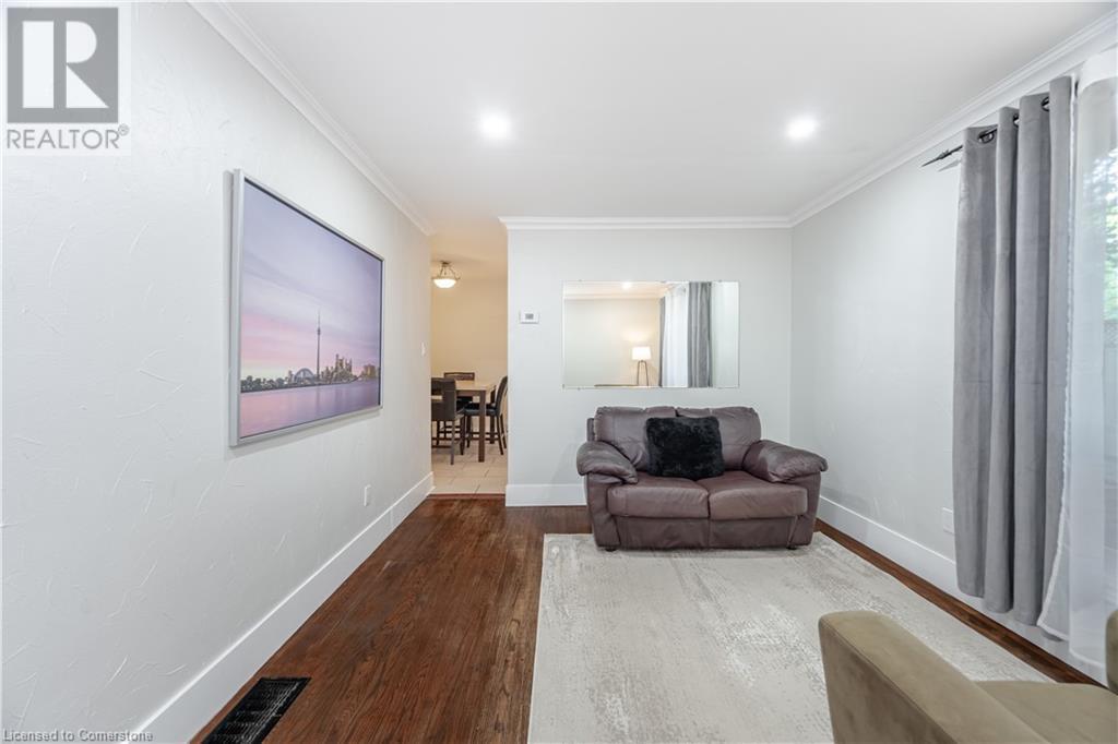 Photo 7 of 1116 Homewood Drive Unit 1, Burlington ON