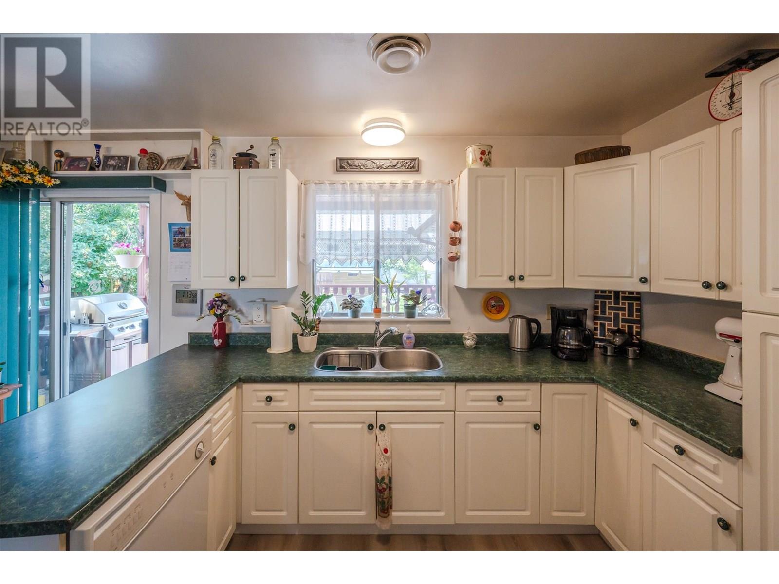 238 Huth Avenue, Penticton