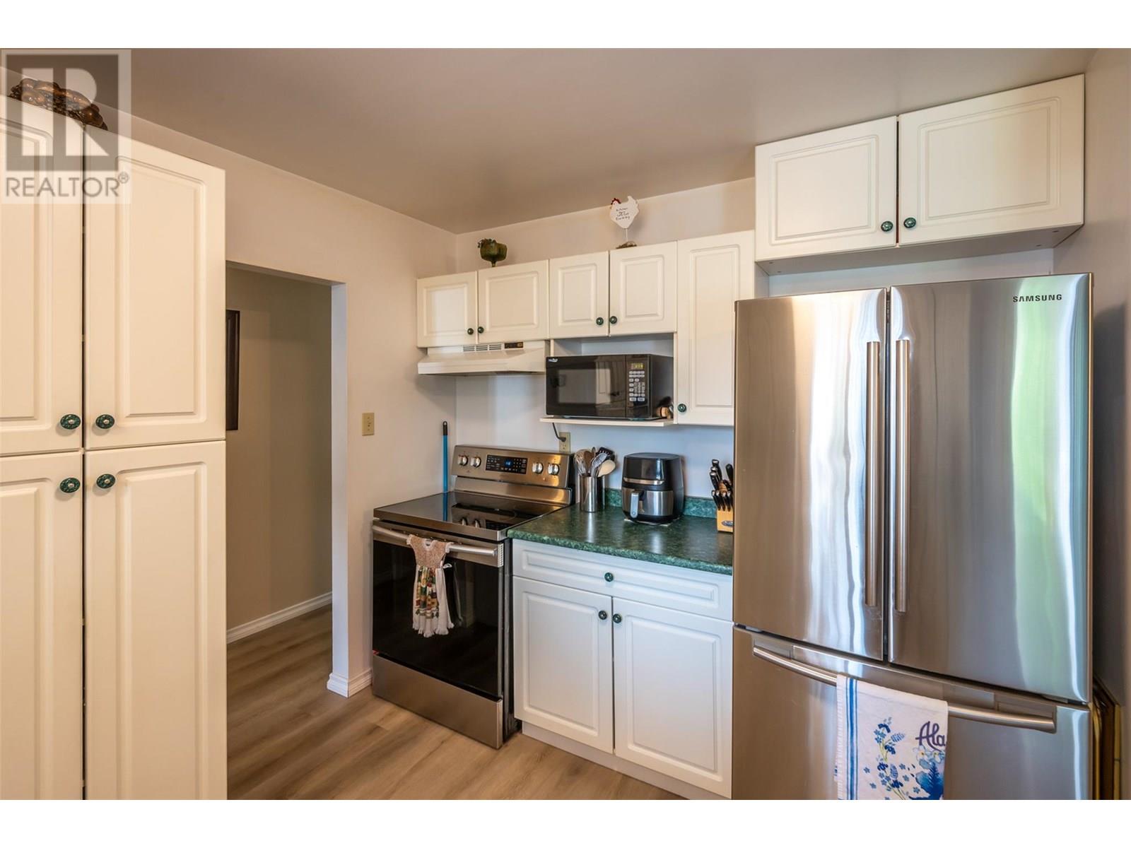 238 Huth Avenue, Penticton