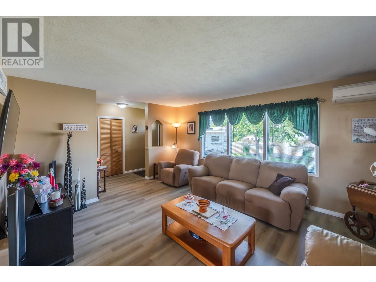 238 Huth Avenue, Penticton