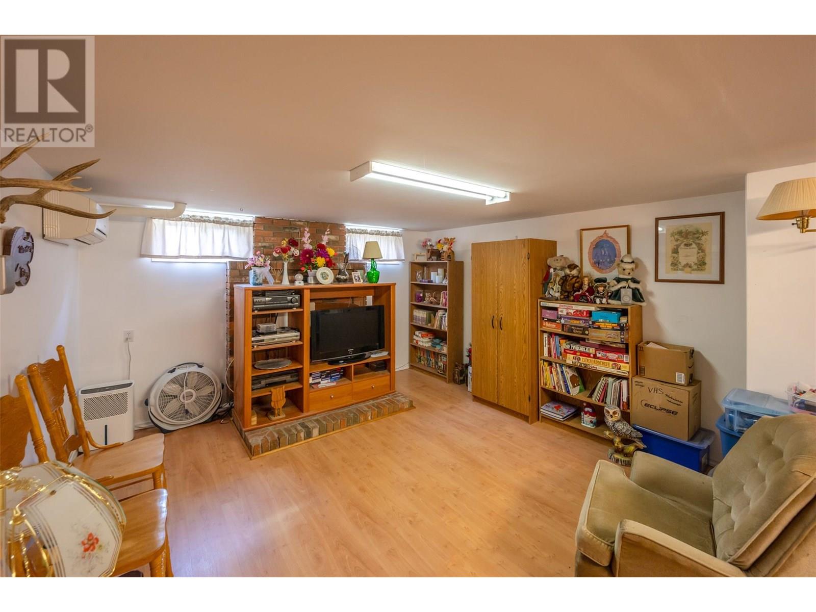 238 Huth Avenue, Penticton