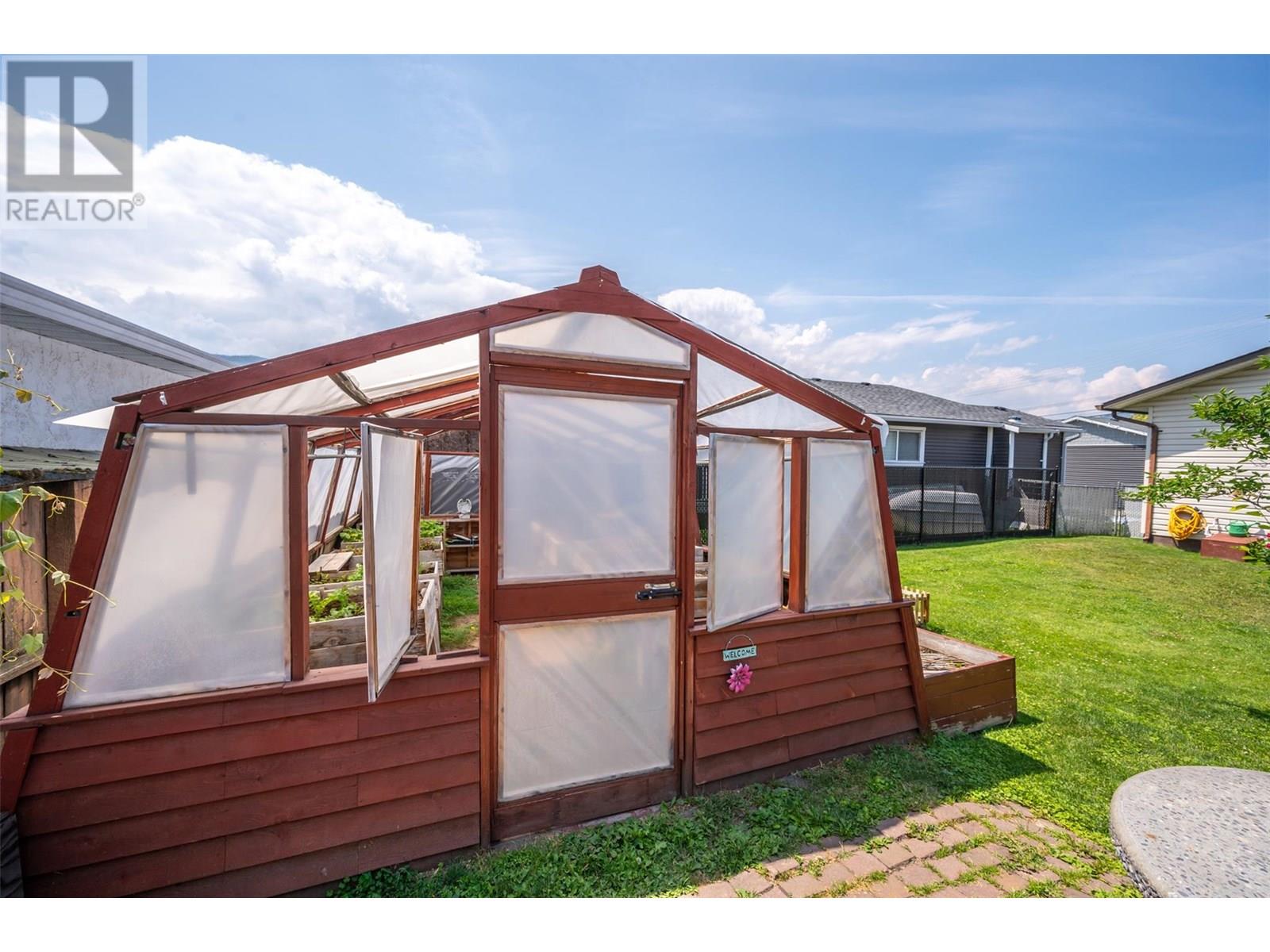 238 Huth Avenue, Penticton