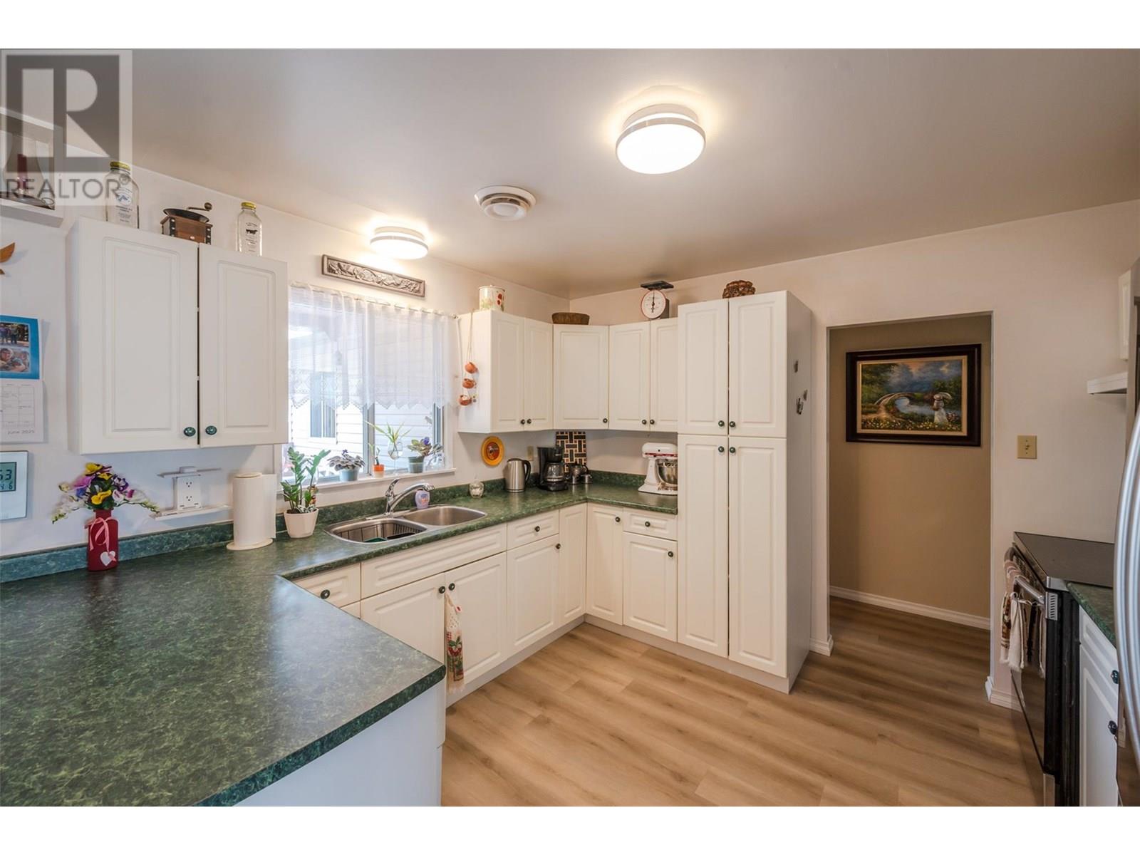 238 Huth Avenue, Penticton