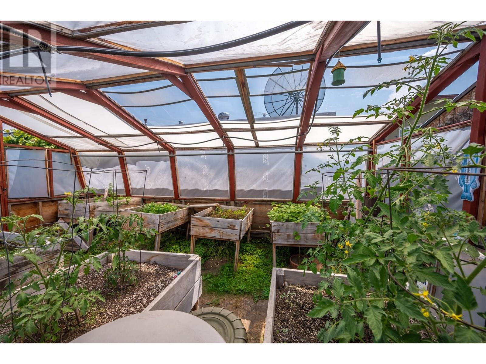 238 Huth Avenue, Penticton