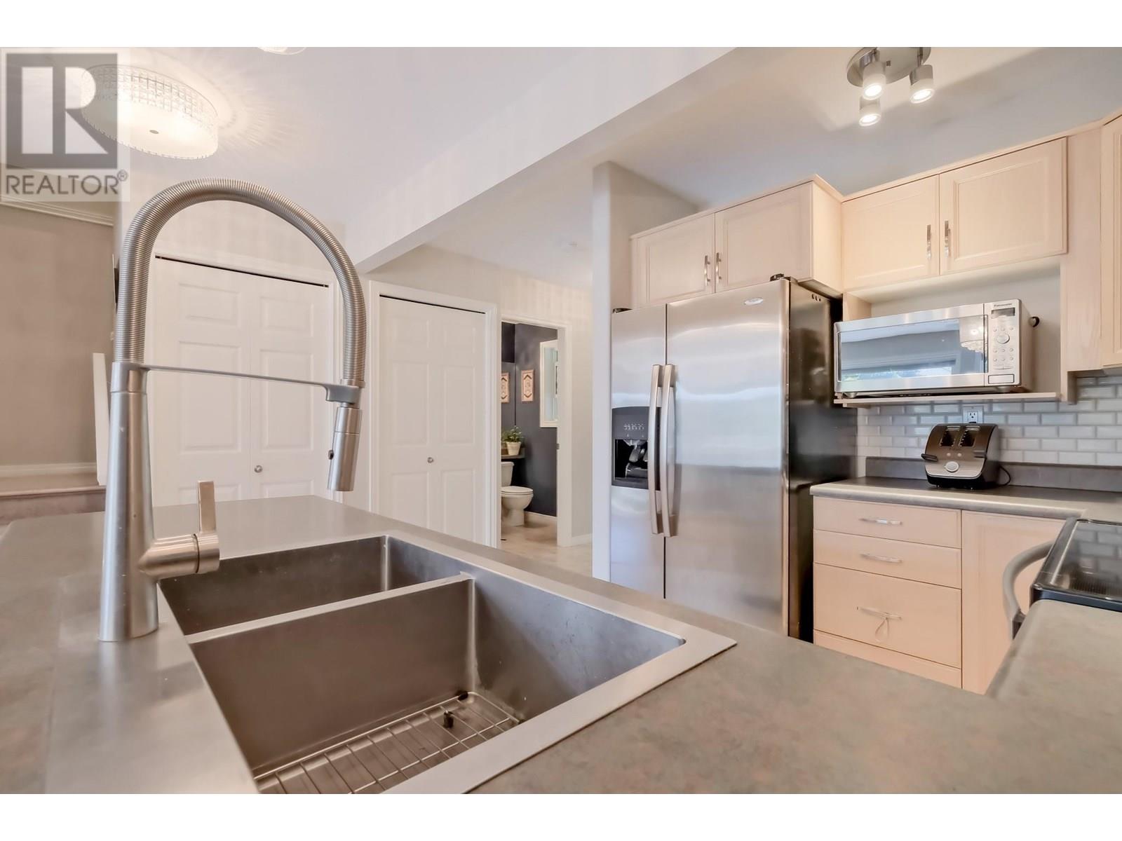 316 Whitman Road Unit# 4, Kelowna