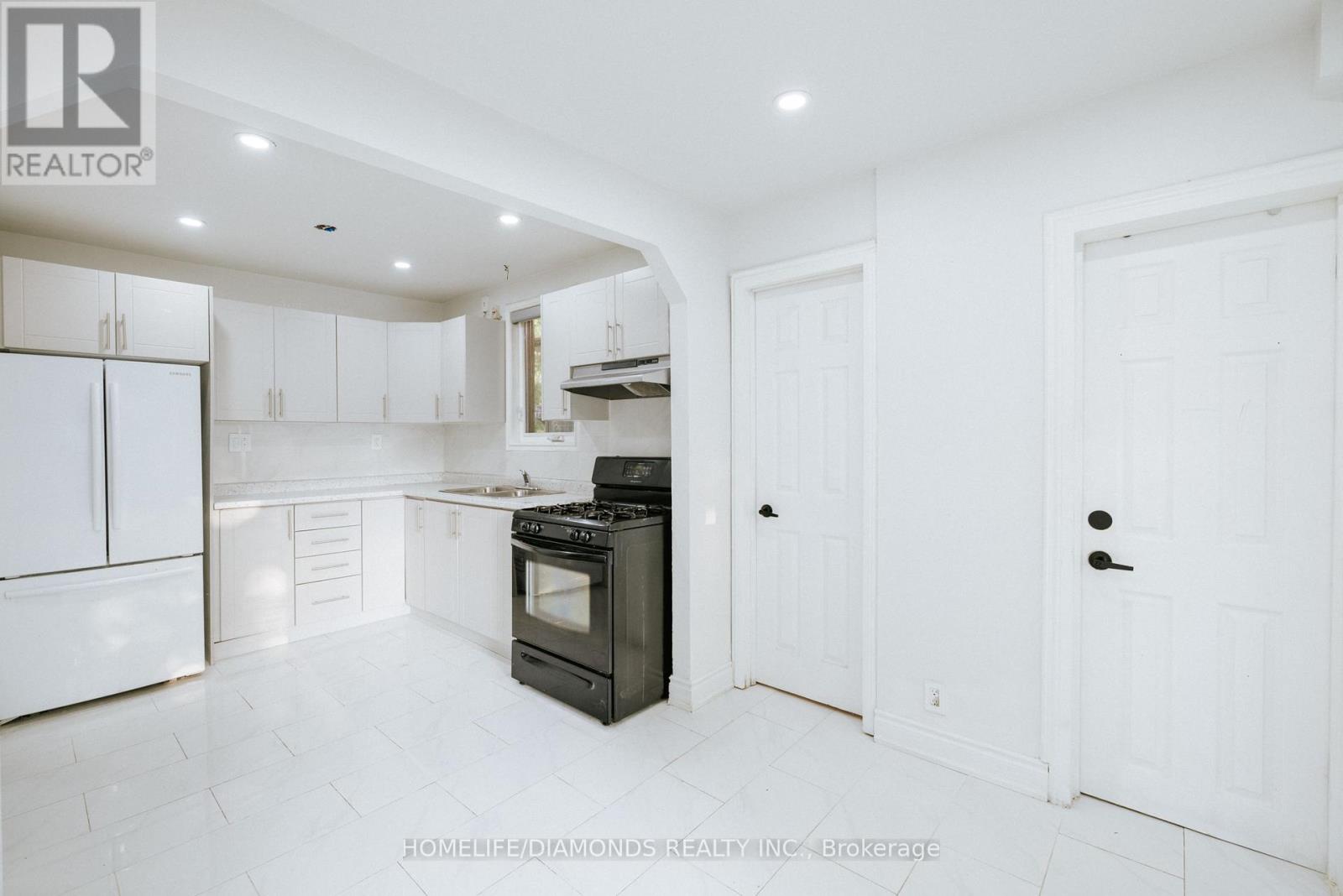 Photo 17 of 774 Garth Street, Hamilton ON