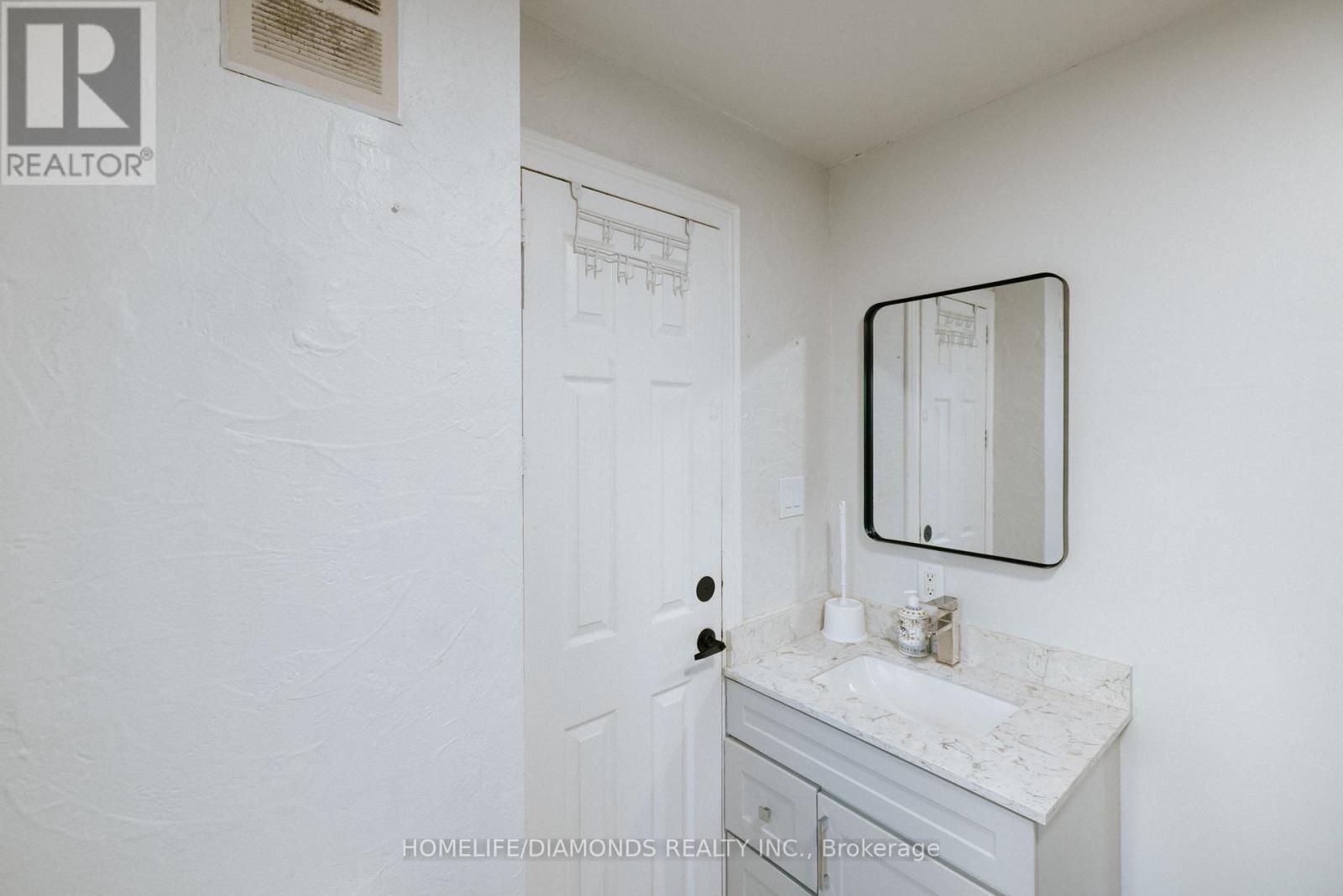 Photo 22 of 774 Garth Street, Hamilton ON