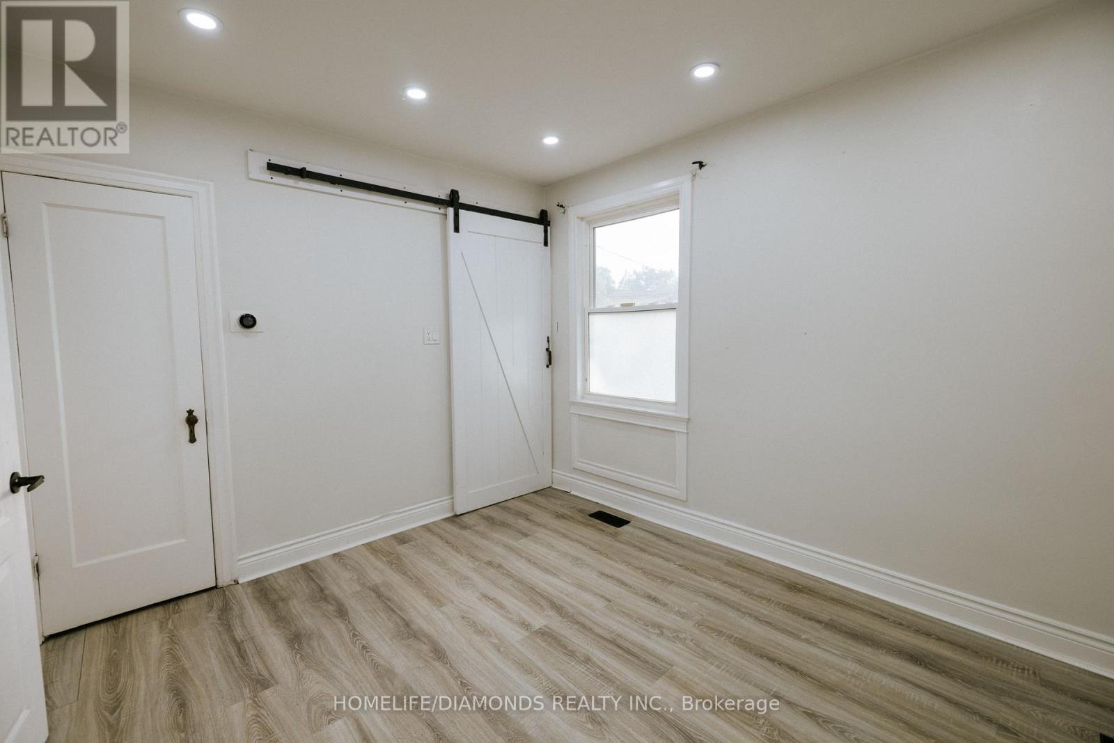 Photo 11 of 774 Garth Street, Hamilton ON