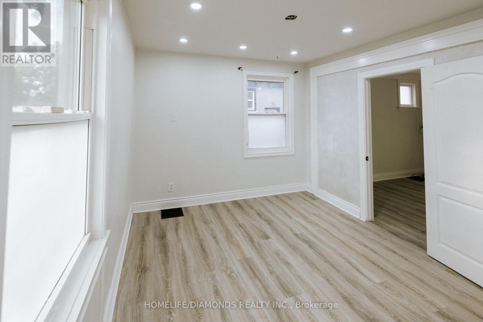 Photo 7 of 774 Garth Street, Hamilton ON
