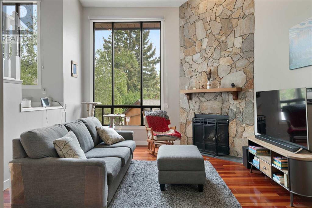 Single Family House for Sale in   Silver Springs Road NW Silver Springs Calgary 