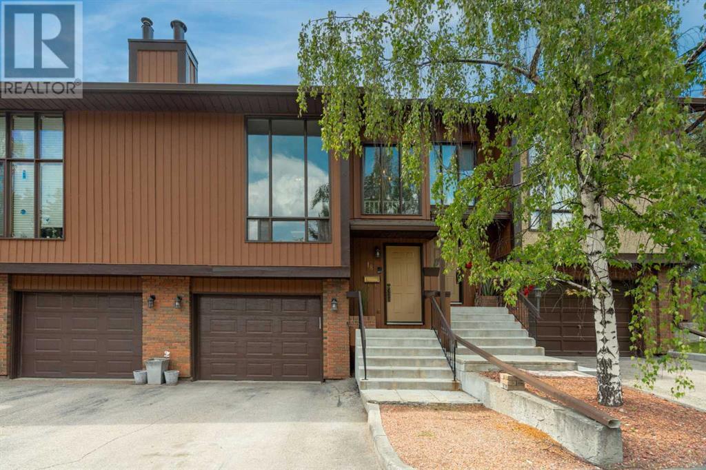 Single Family House for Sale in   Silver Springs Road NW Silver Springs Calgary 