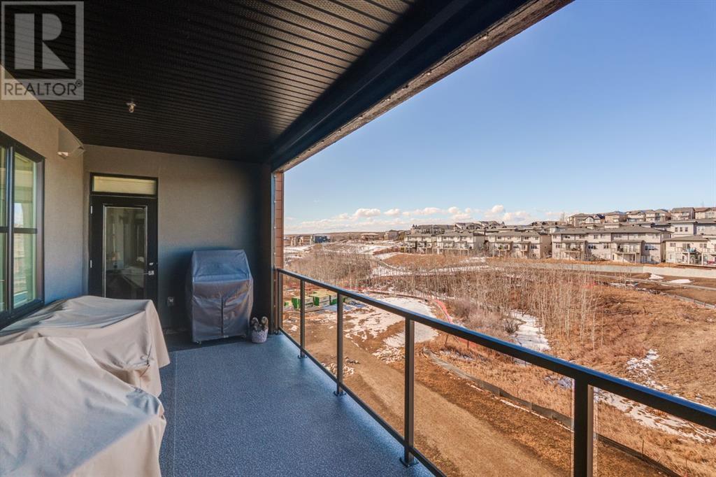 Single Family House for Sale in    Avenue SW Springbank Hill Calgary 