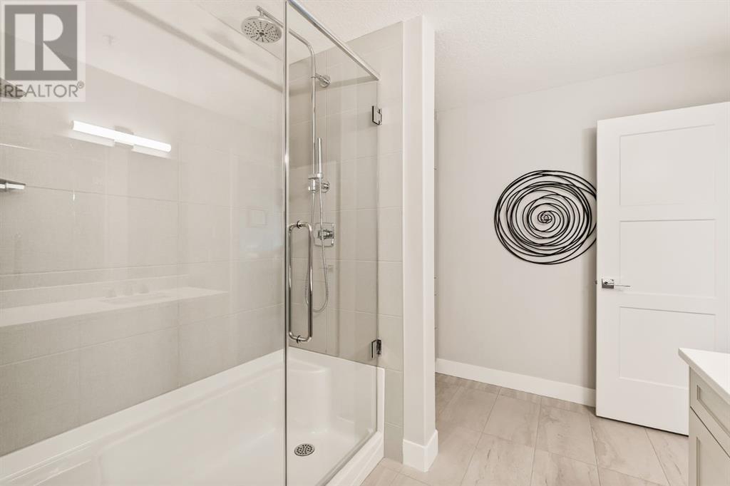 Single Family House for Sale in    Avenue SW Springbank Hill Calgary 