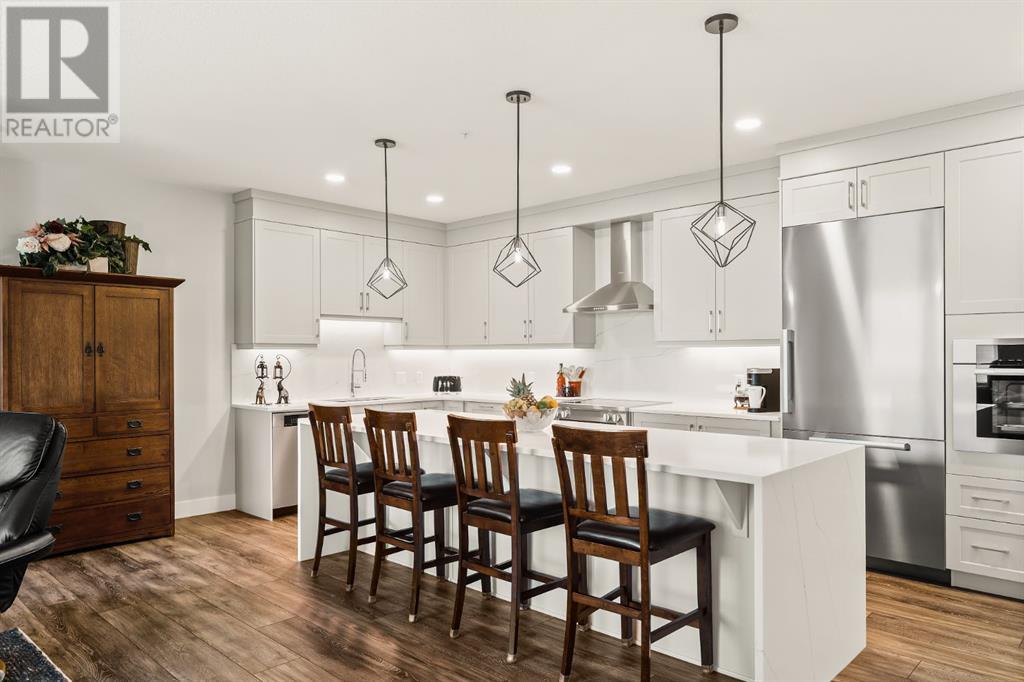 Single Family House for Sale in    Avenue SW Springbank Hill Calgary 