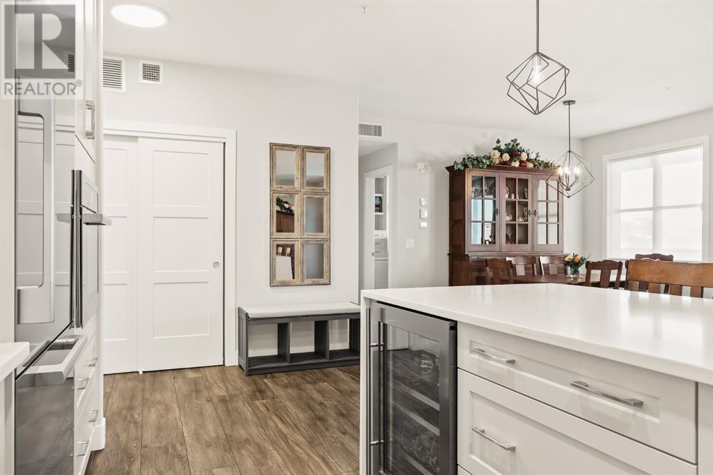 Single Family House for Sale in    Avenue SW Springbank Hill Calgary 