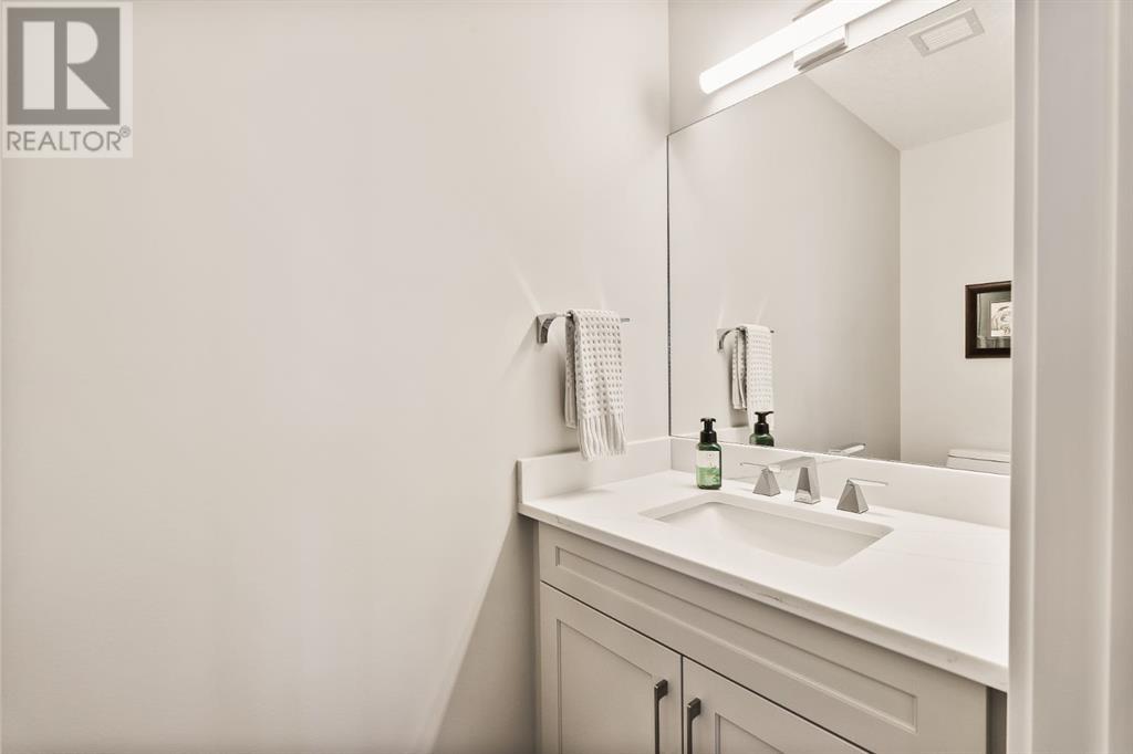 Single Family House for Sale in    Avenue SW Springbank Hill Calgary 