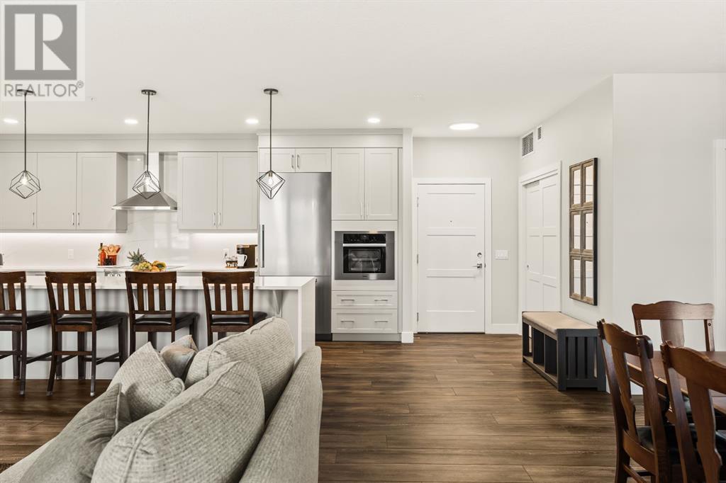 Single Family House for Sale in    Avenue SW Springbank Hill Calgary 
