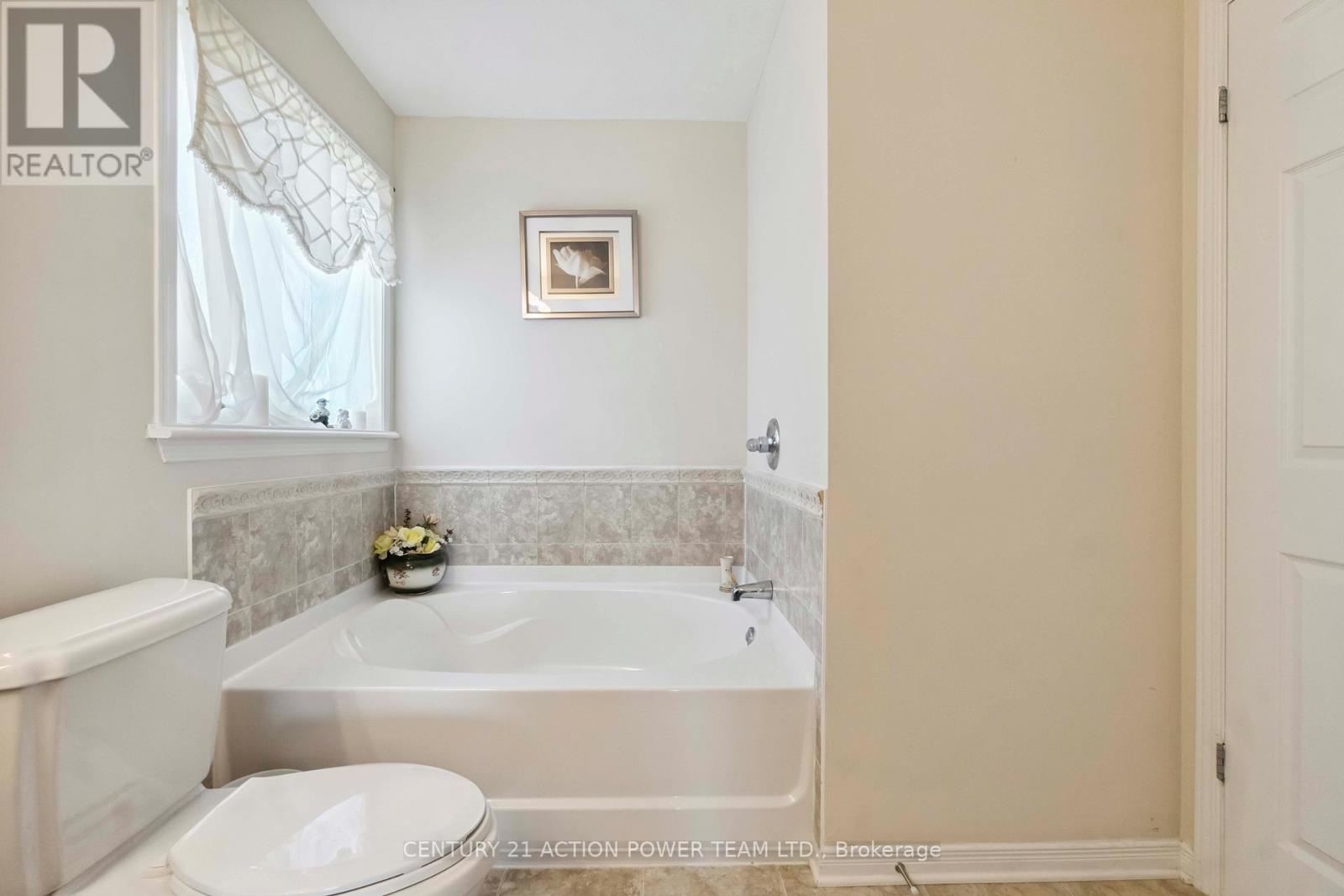 Photo 30 of 12 4037 Canyon Walk Drive, Ottawa ON