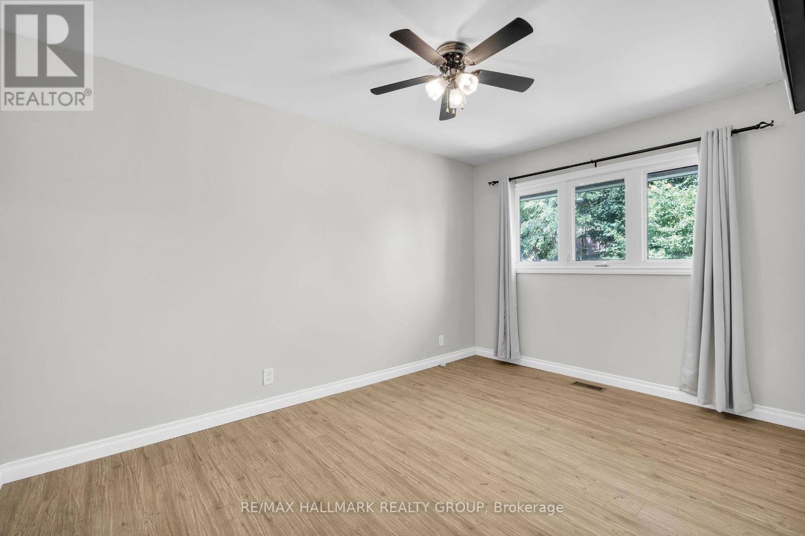 Photo 28 of 66 Broadview Avenue E, Smiths Falls ON