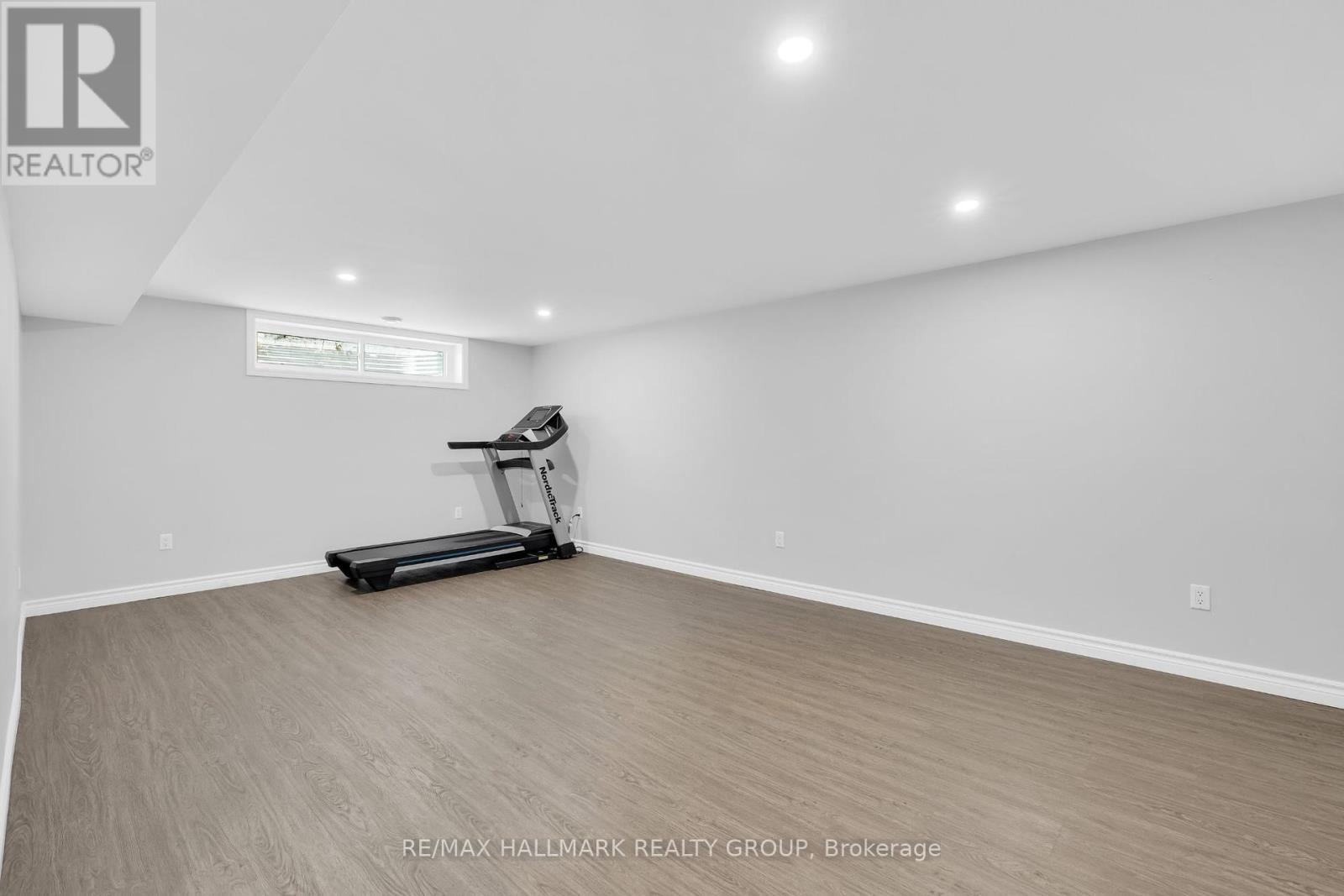 Photo 20 of 66 Broadview Avenue E, Smiths Falls ON