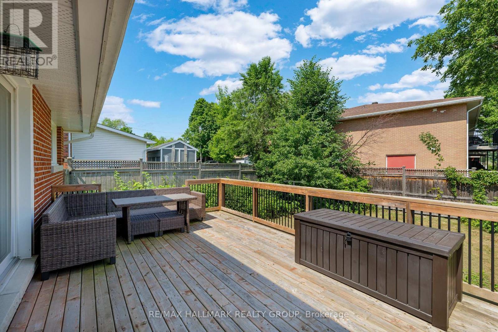 Photo 33 of 66 Broadview Avenue E, Smiths Falls ON