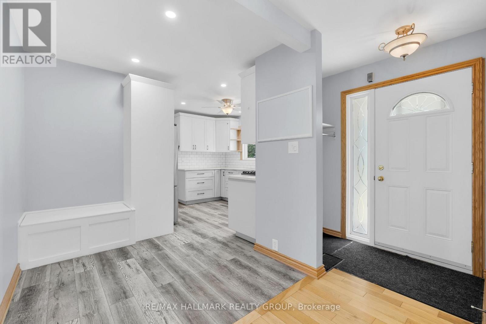 Photo 37 of 66 Broadview Avenue E, Smiths Falls ON