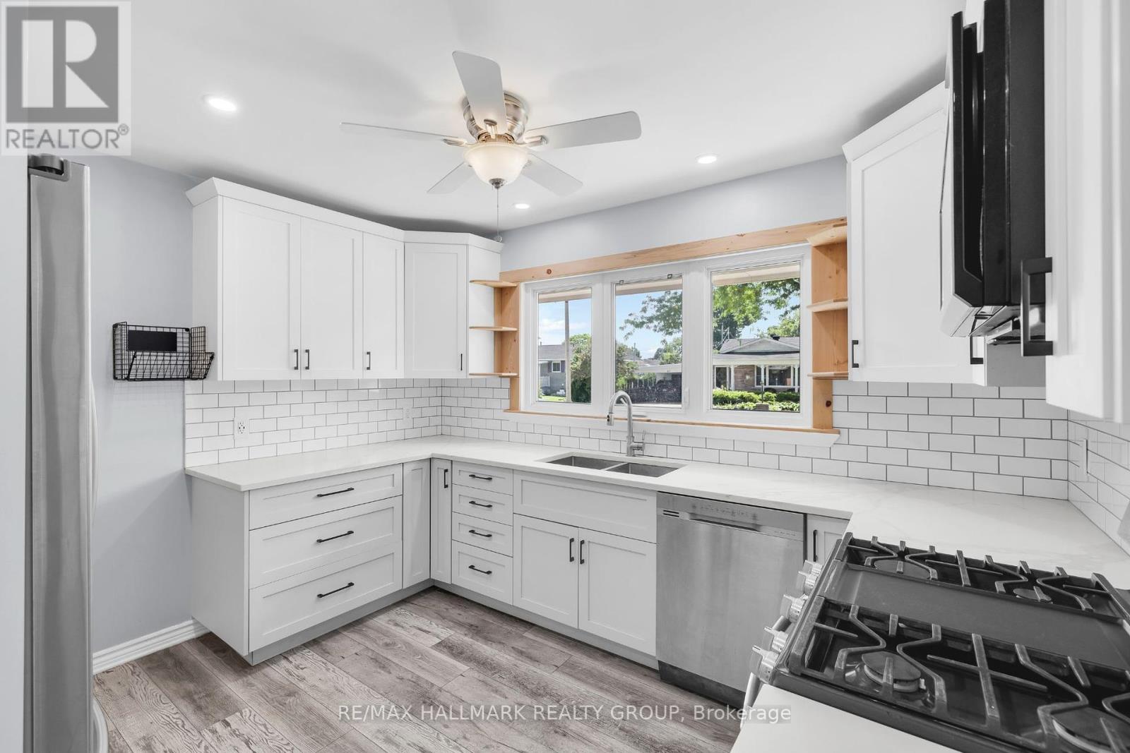 Photo 11 of 66 Broadview Avenue E, Smiths Falls ON